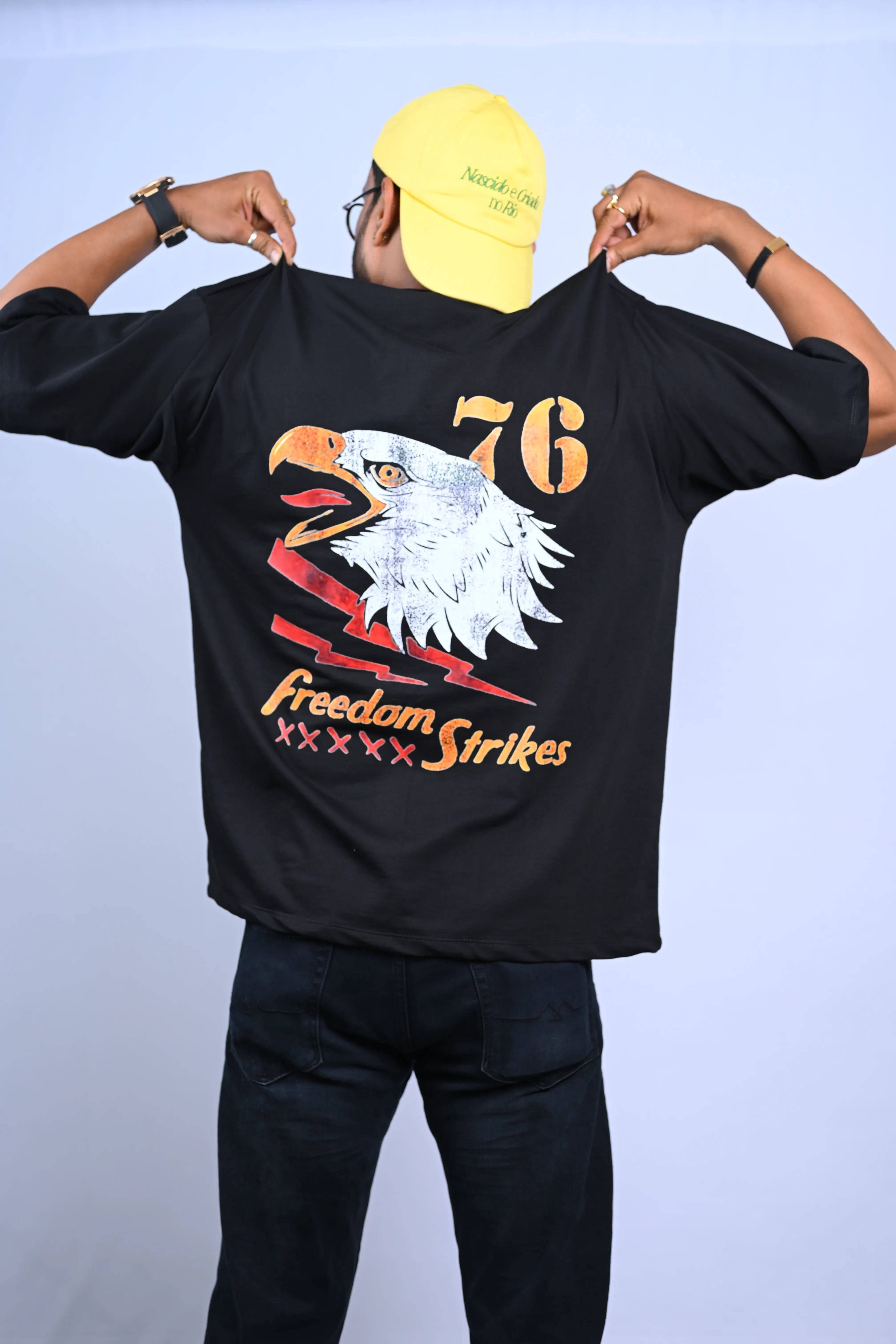 Freedom Strikes ’76 Graphic Oversized T?Shirt – Bold Eagle Print