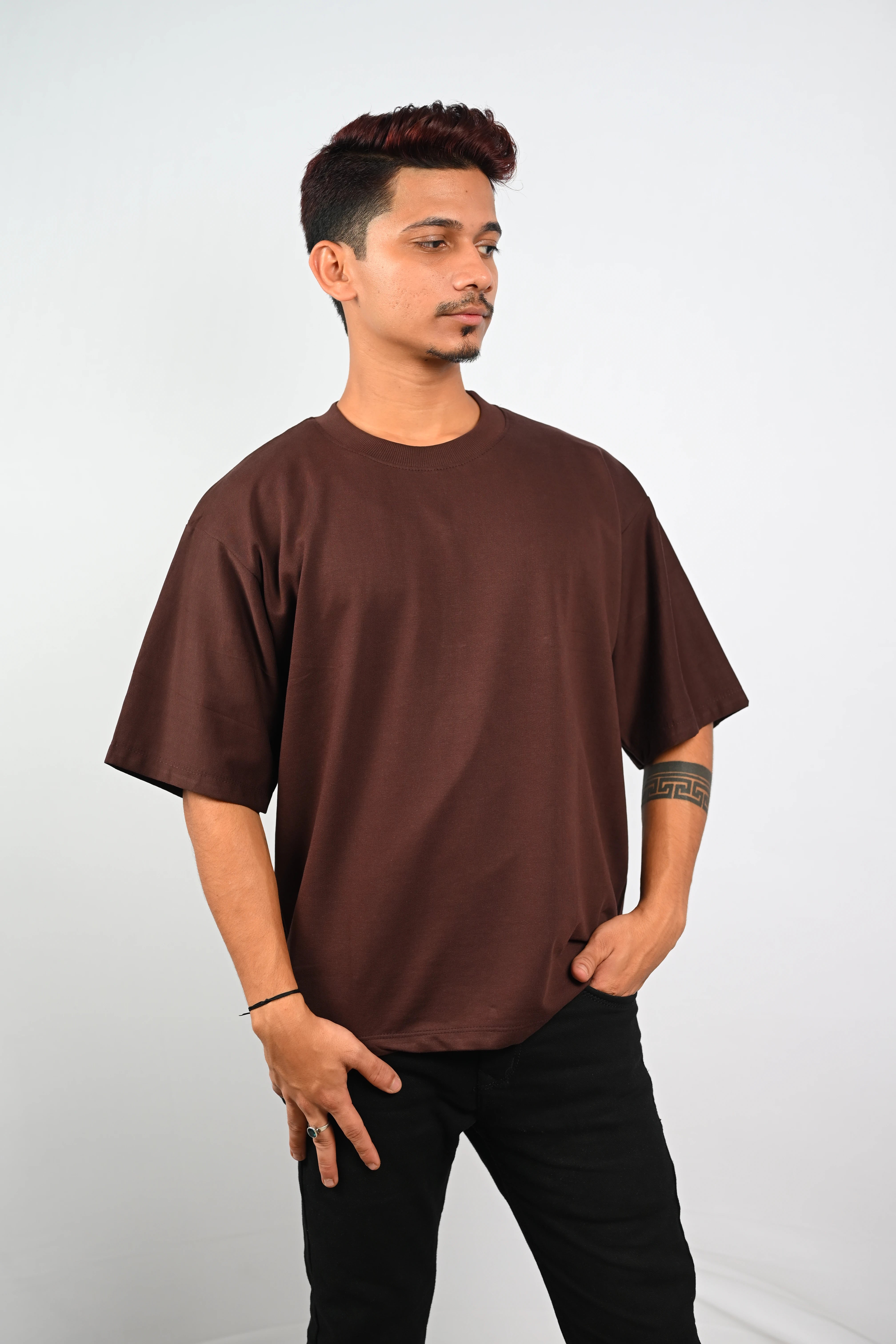 Please Do Not Disturb Graphic Oversized T-Shirt Brown